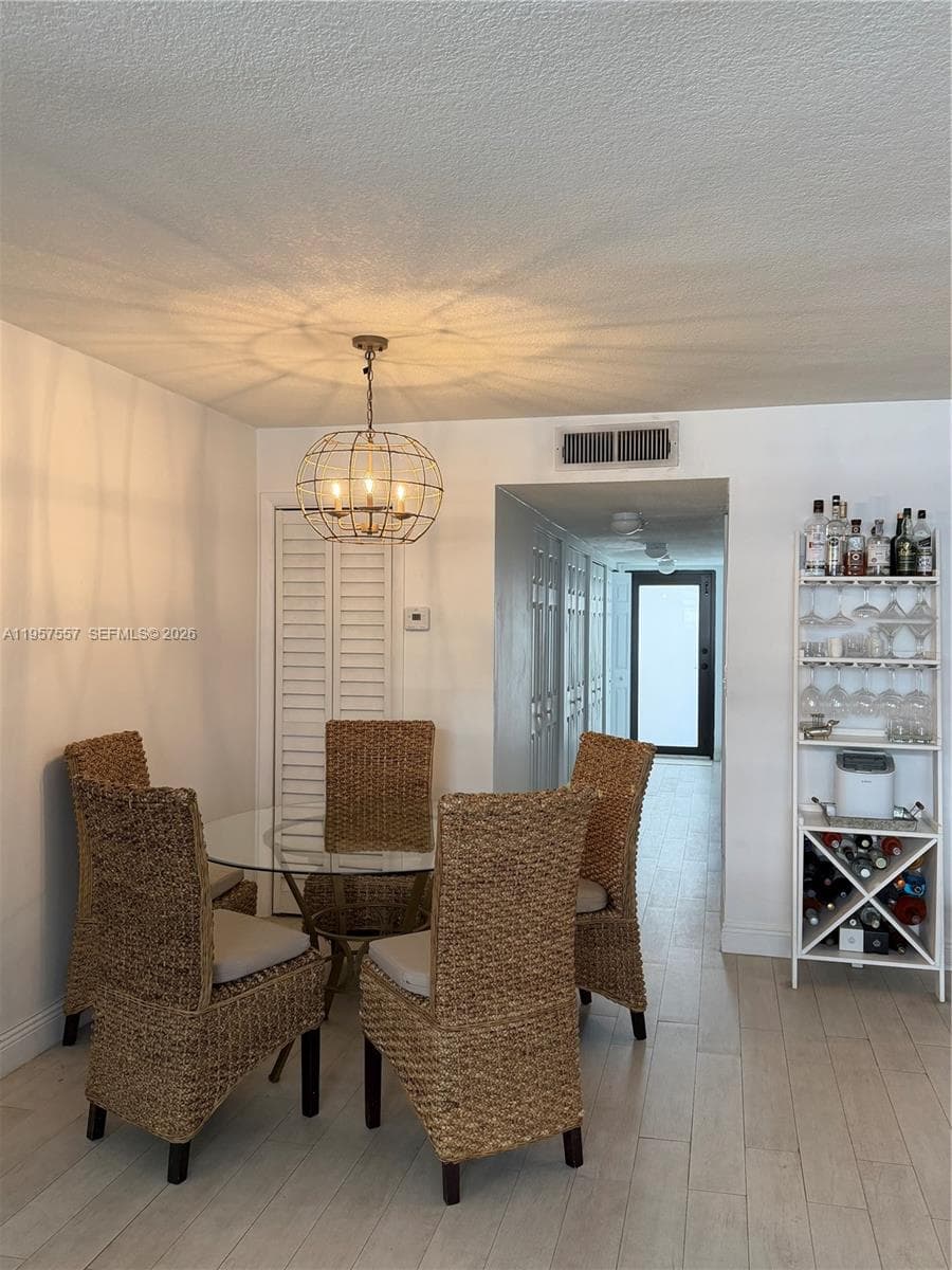THE SURF CONDO · #106 in Miami Beach - Photo 5