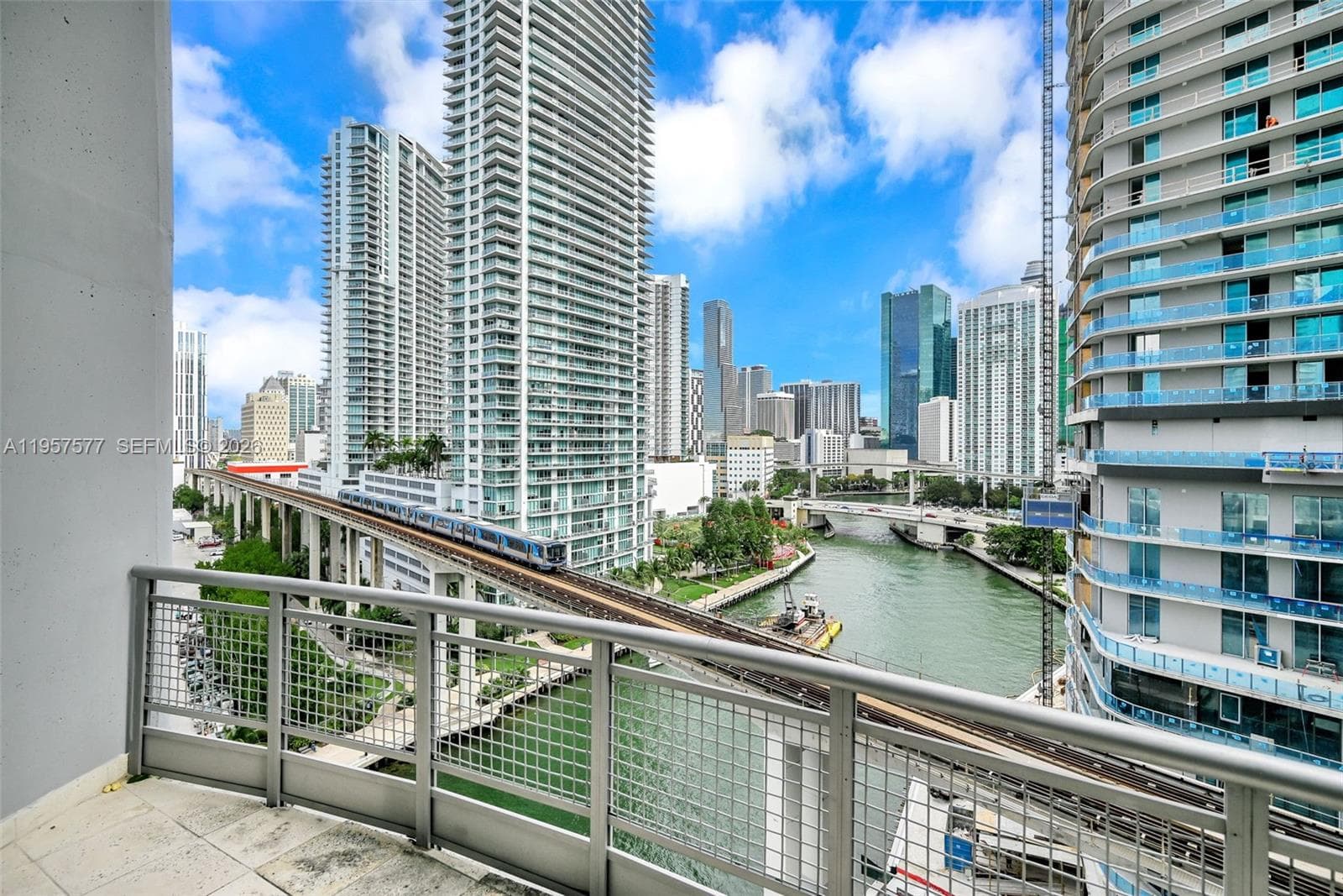 NEO VERTIKA CONDO · #1502 in Miami - Photo 2