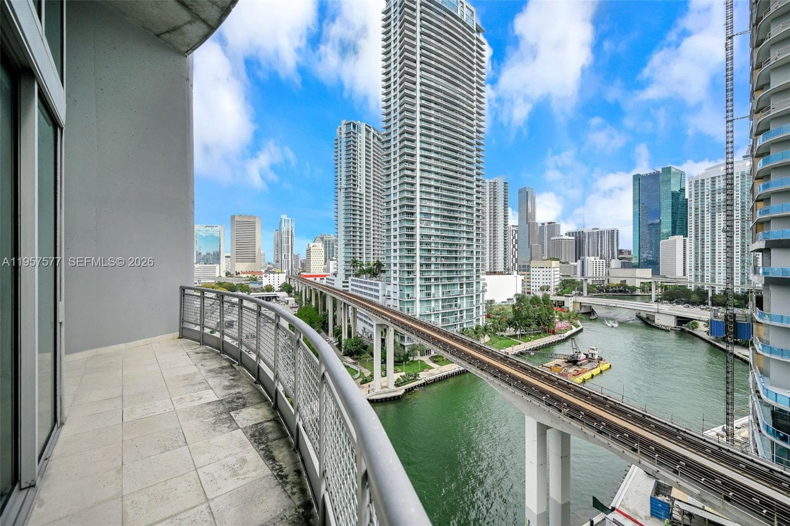NEO VERTIKA CONDO · #1502 in Miami - Photo 3