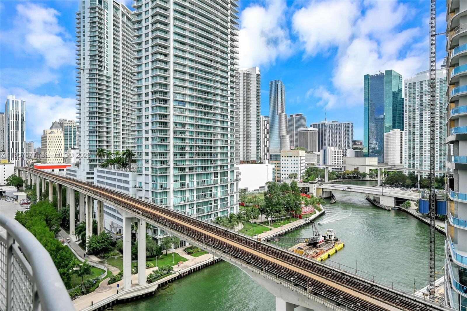 NEO VERTIKA CONDO · #1502 in Miami - Photo 4