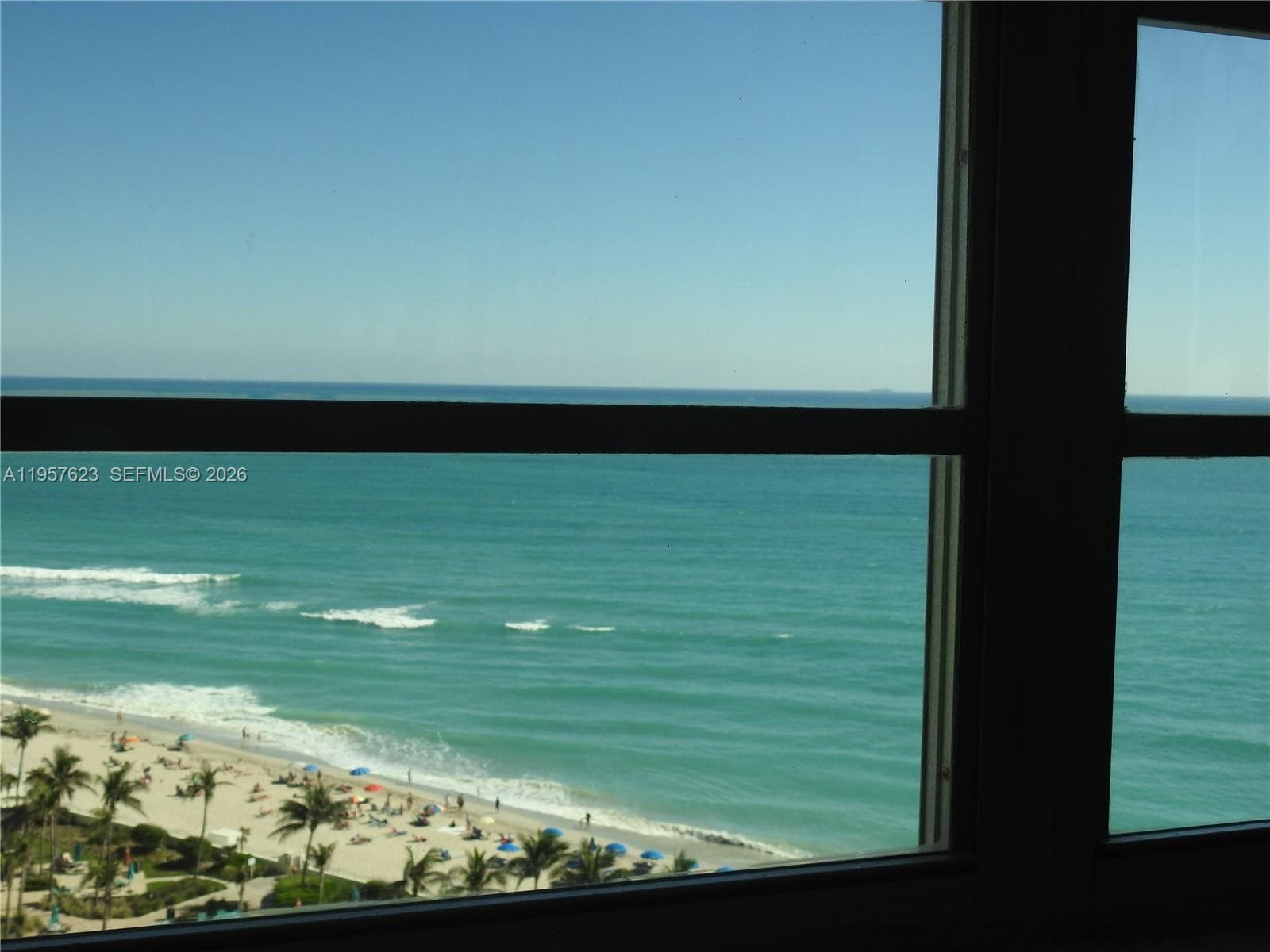 TIDES ON HOLLYWOOD BEACH · #PH16Z in Hollywood - Photo 2