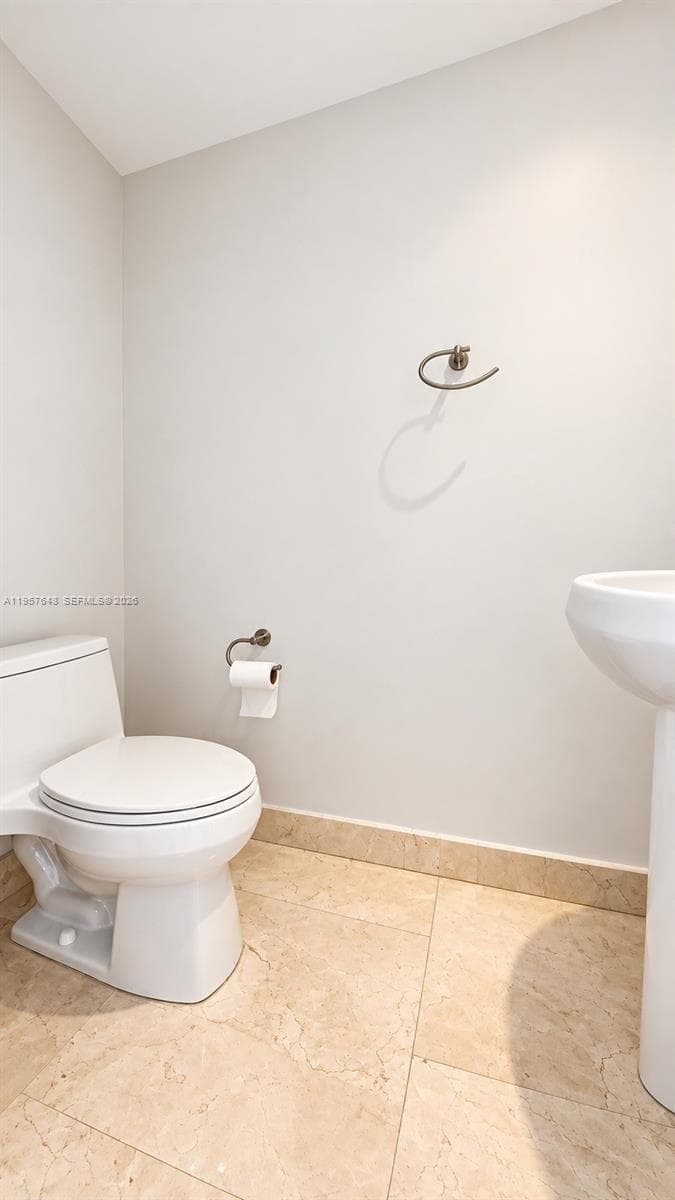 Carbonell · #1603 in Miami - Photo 17