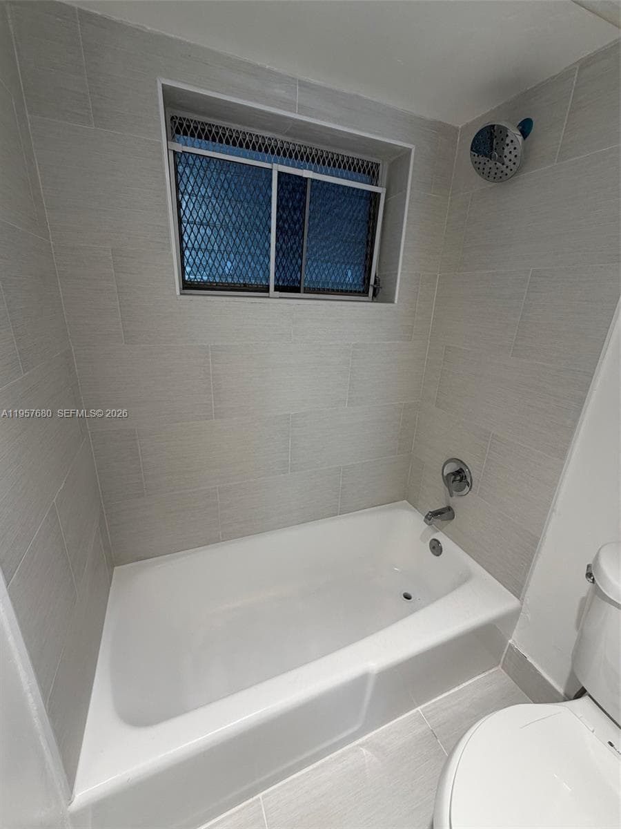 BAYSHORE TREASURE CONDO · #5 in Miami - Photo 12