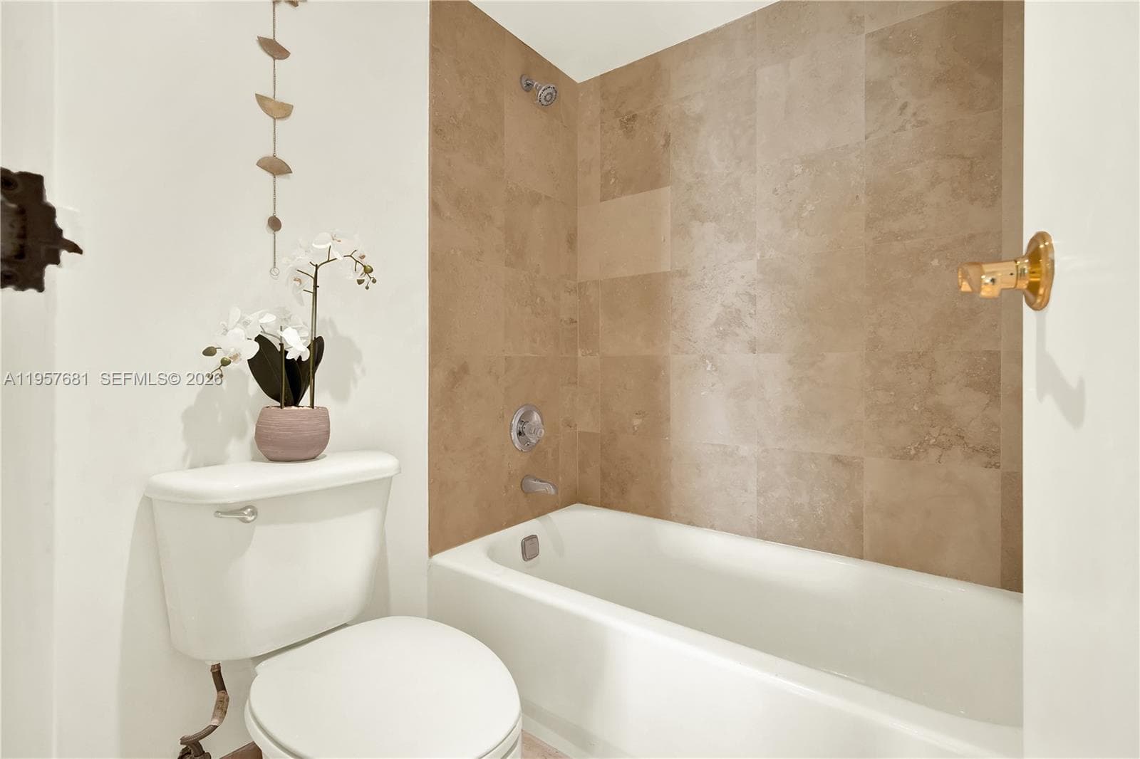 Arlen House East · #1222 in Sunny Isles Beach - Photo 23