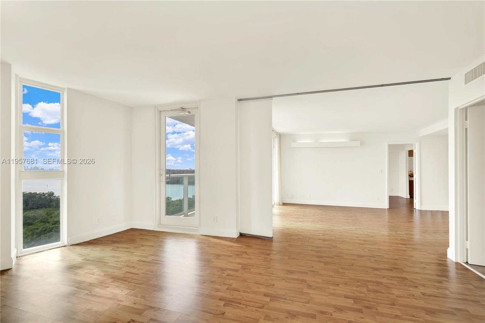 Arlen House East · #1222 in Sunny Isles Beach - Photo 13