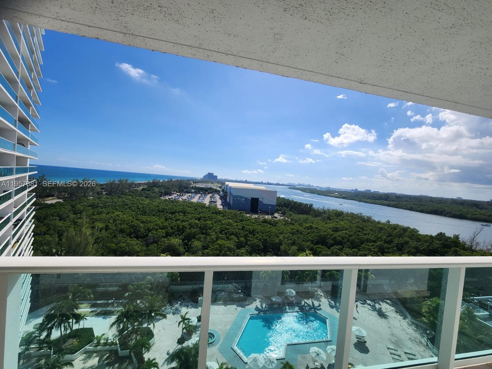 Arlen House East · #1222 in Sunny Isles Beach - Photo 3