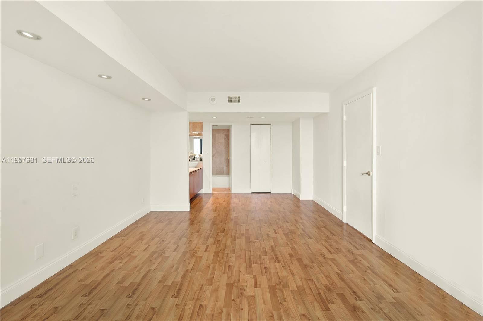 Arlen House East · #1222 in Sunny Isles Beach - Photo 20
