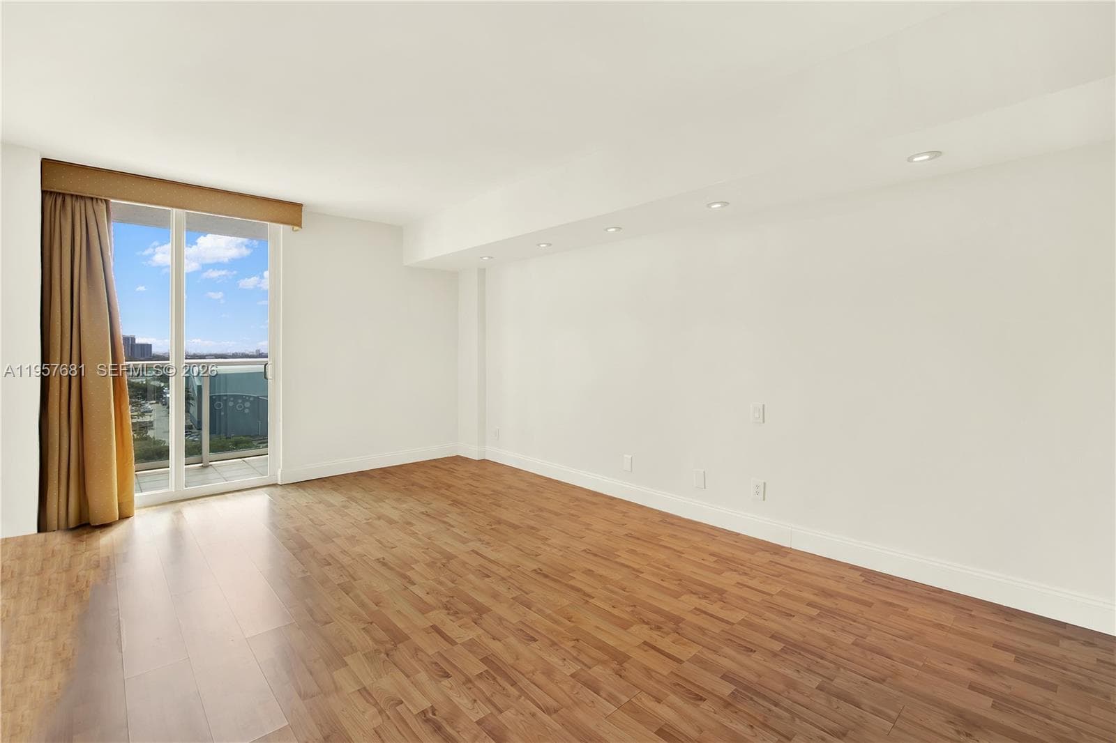 Arlen House East · #1222 in Sunny Isles Beach - Photo 18
