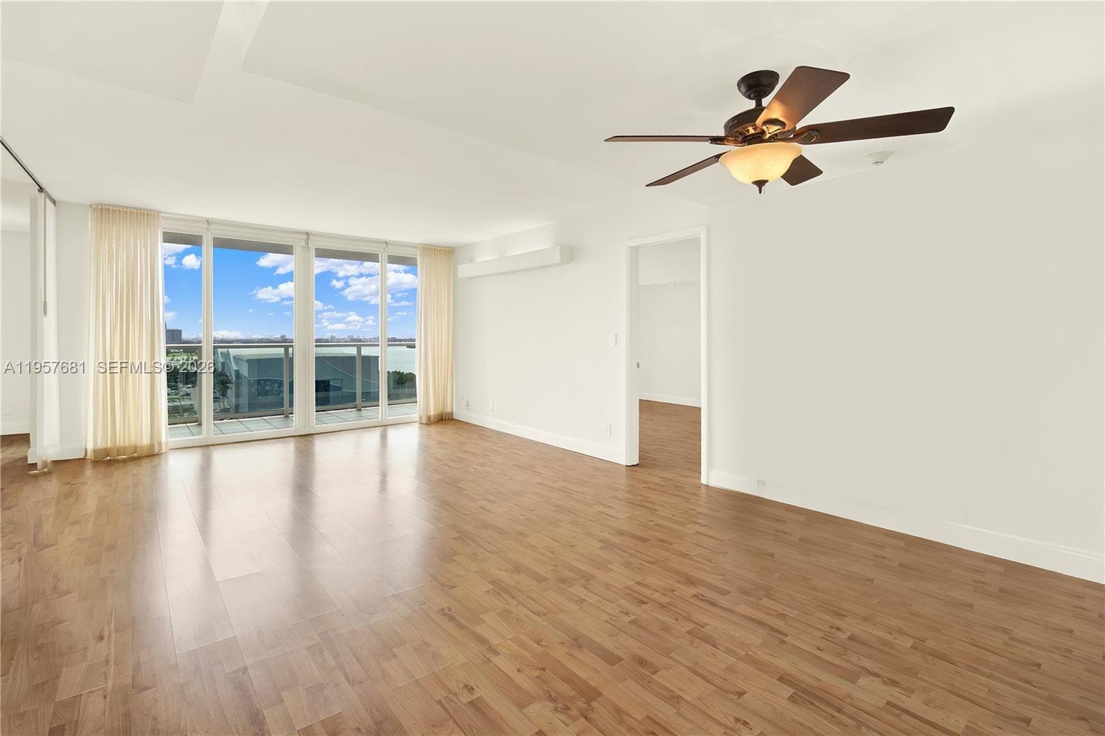 Arlen House East · #1222 in Sunny Isles Beach - Photo 8
