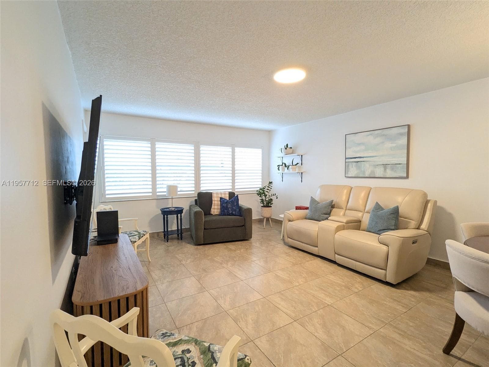 Third Gulfstream Garden · #102E in Hallandale Beach - Photo 1