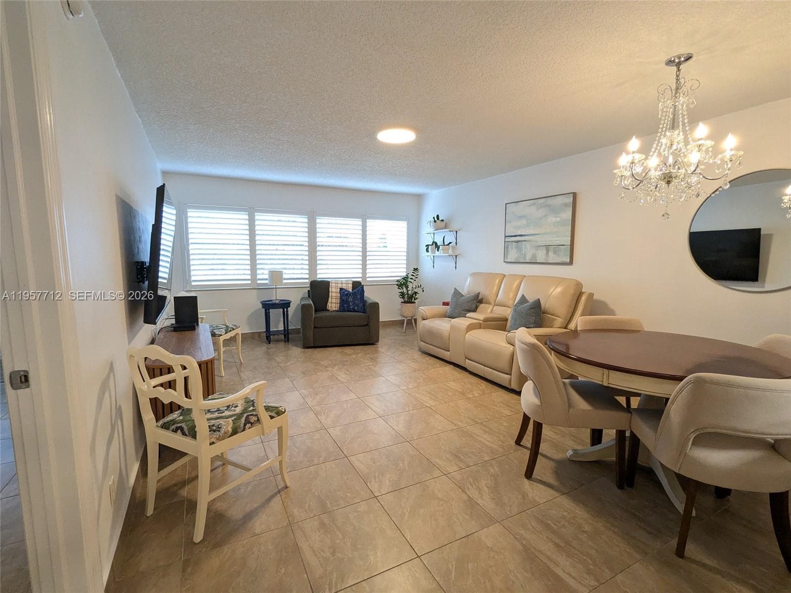 Third Gulfstream Garden · #102E in Hallandale Beach - Photo 4