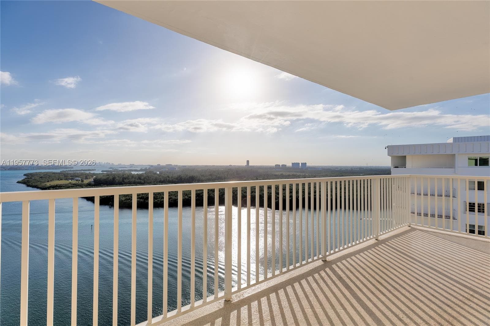 Arlen House · #PH-06 in Sunny Isles Beach - Photo 2