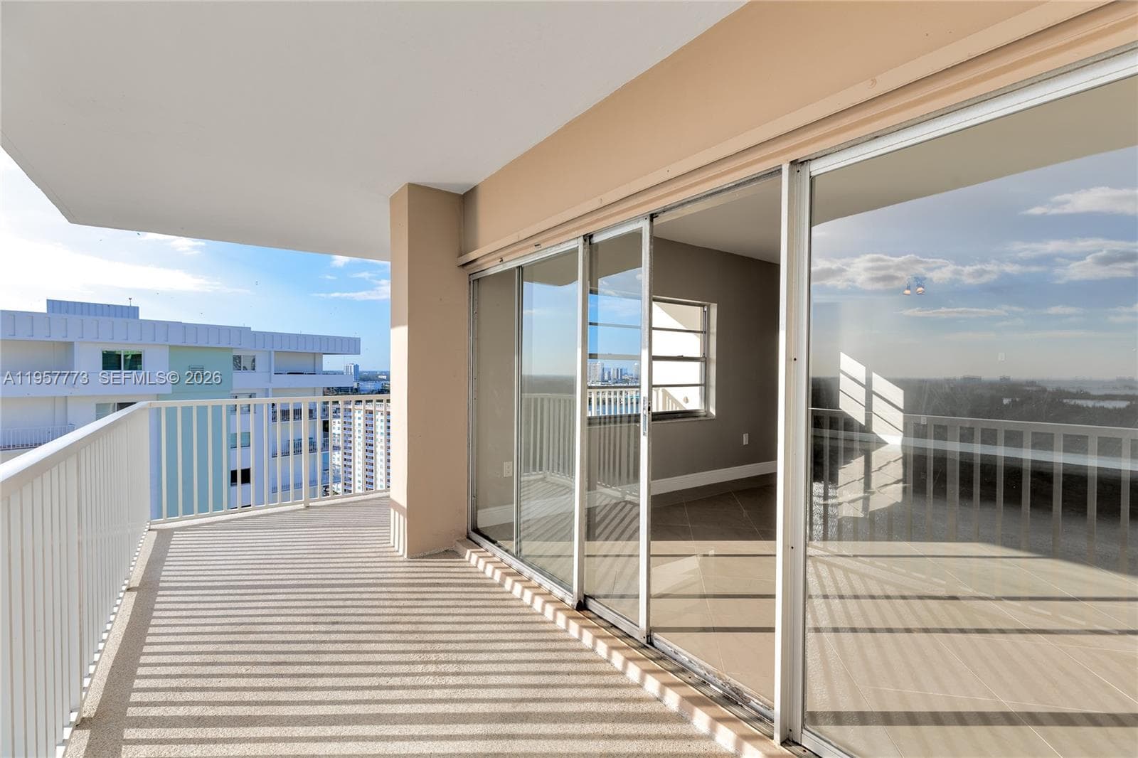 Arlen House · #PH-06 in Sunny Isles Beach - Photo 6