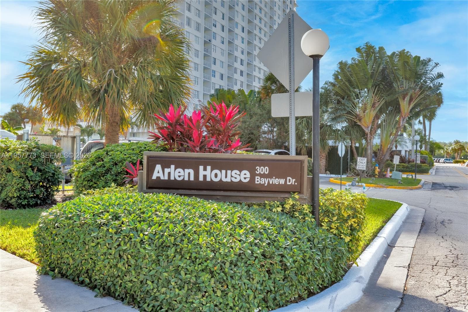 Arlen House · #PH-06 in Sunny Isles Beach - Photo 42