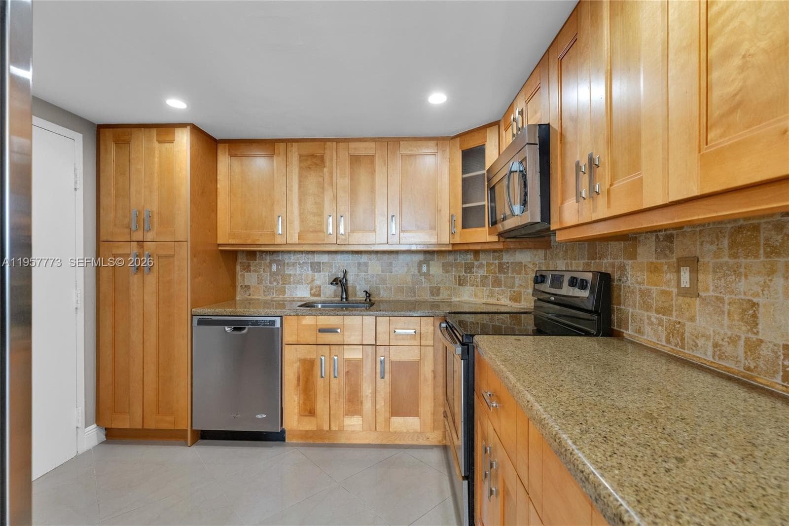Arlen House · #PH-06 in Sunny Isles Beach - Photo 38
