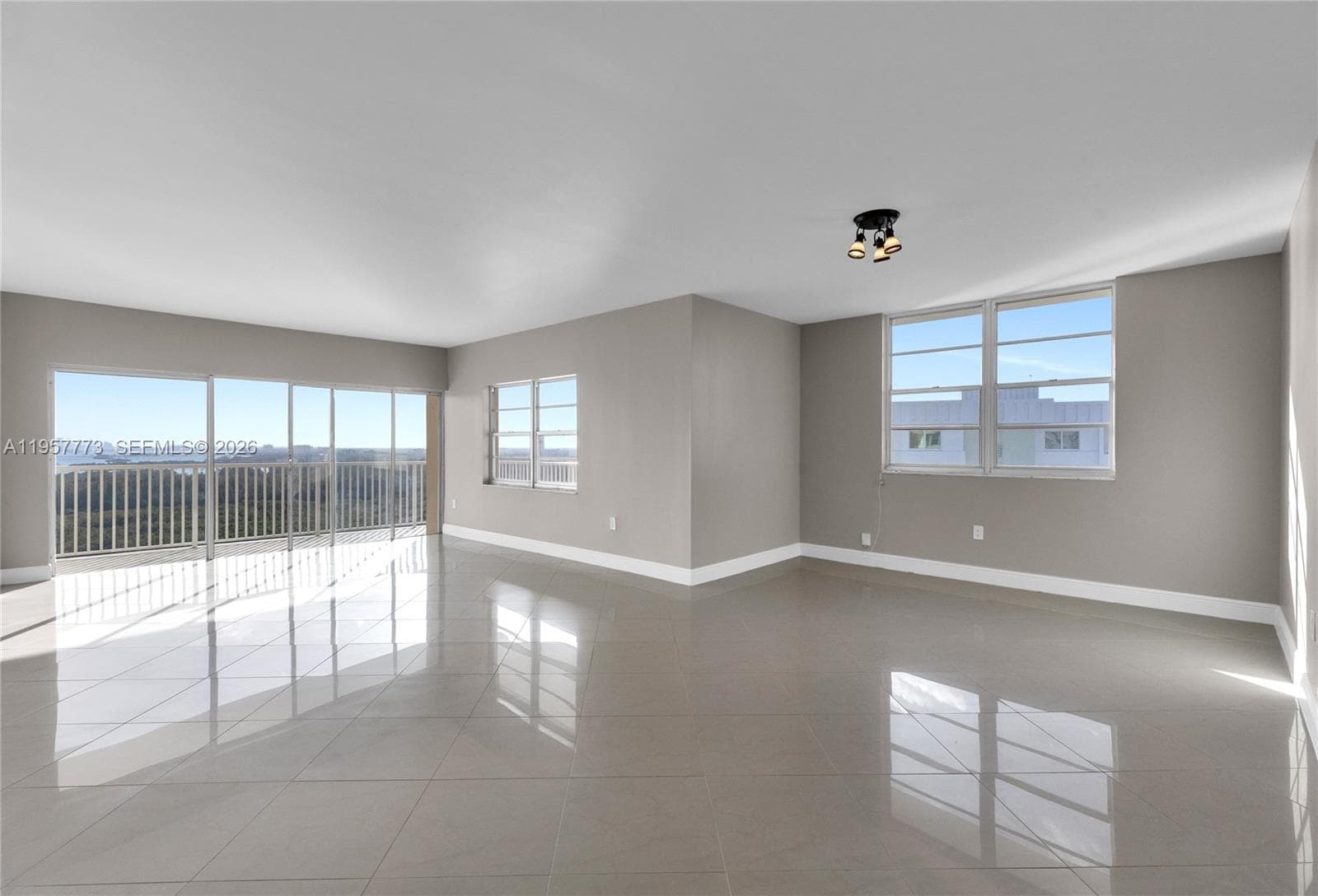Arlen House · #PH-06 in Sunny Isles Beach - Photo 8