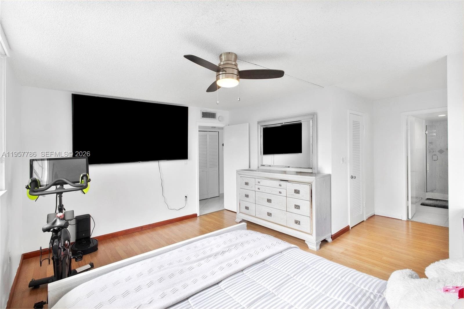 EDEN ISLES CONDO # 4 · #312 in North Miami Beach - Photo 5