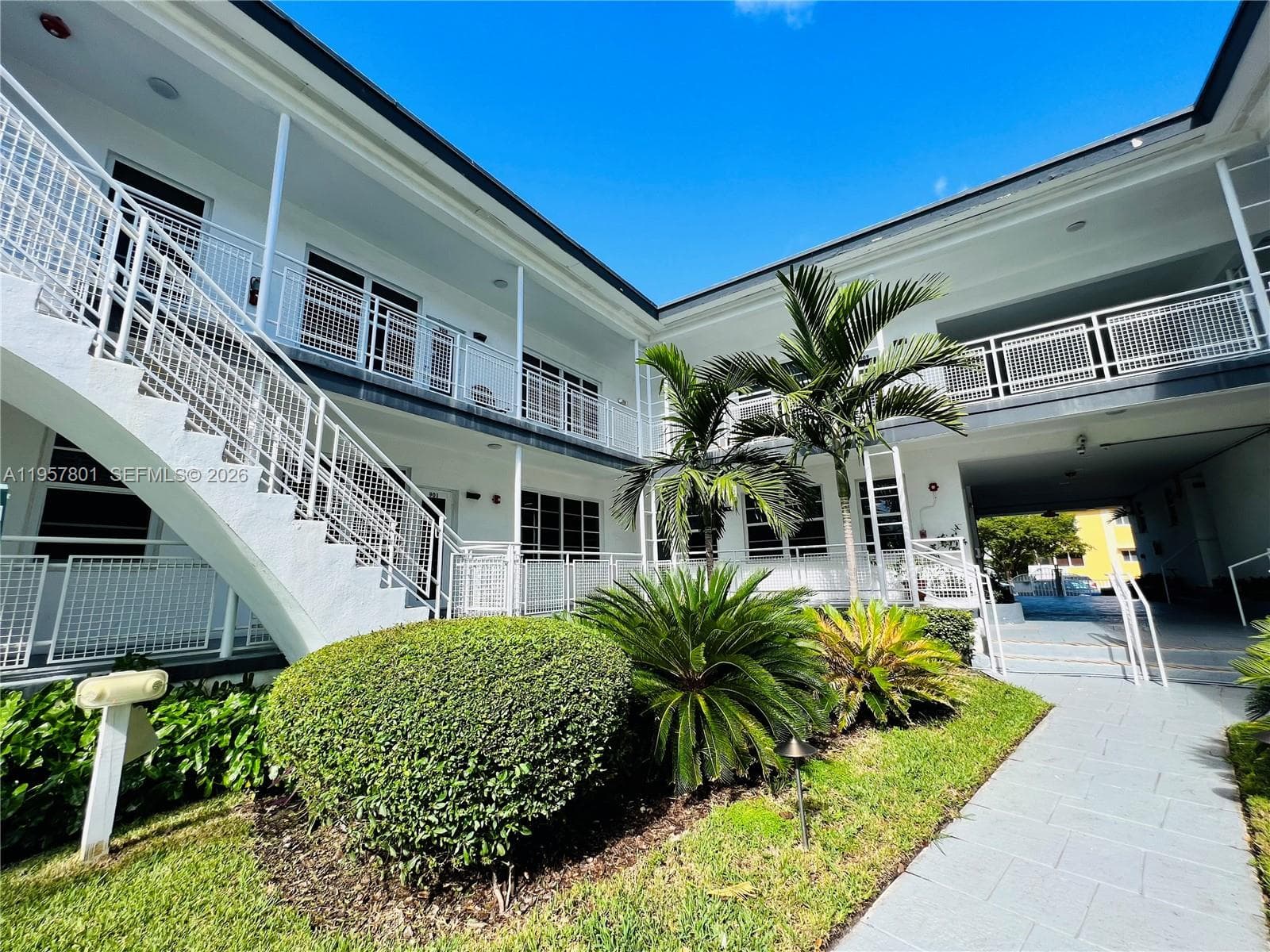 OCEANSIDE SEC ISLE OF NOR · #901 in Miami Beach - Photo 22