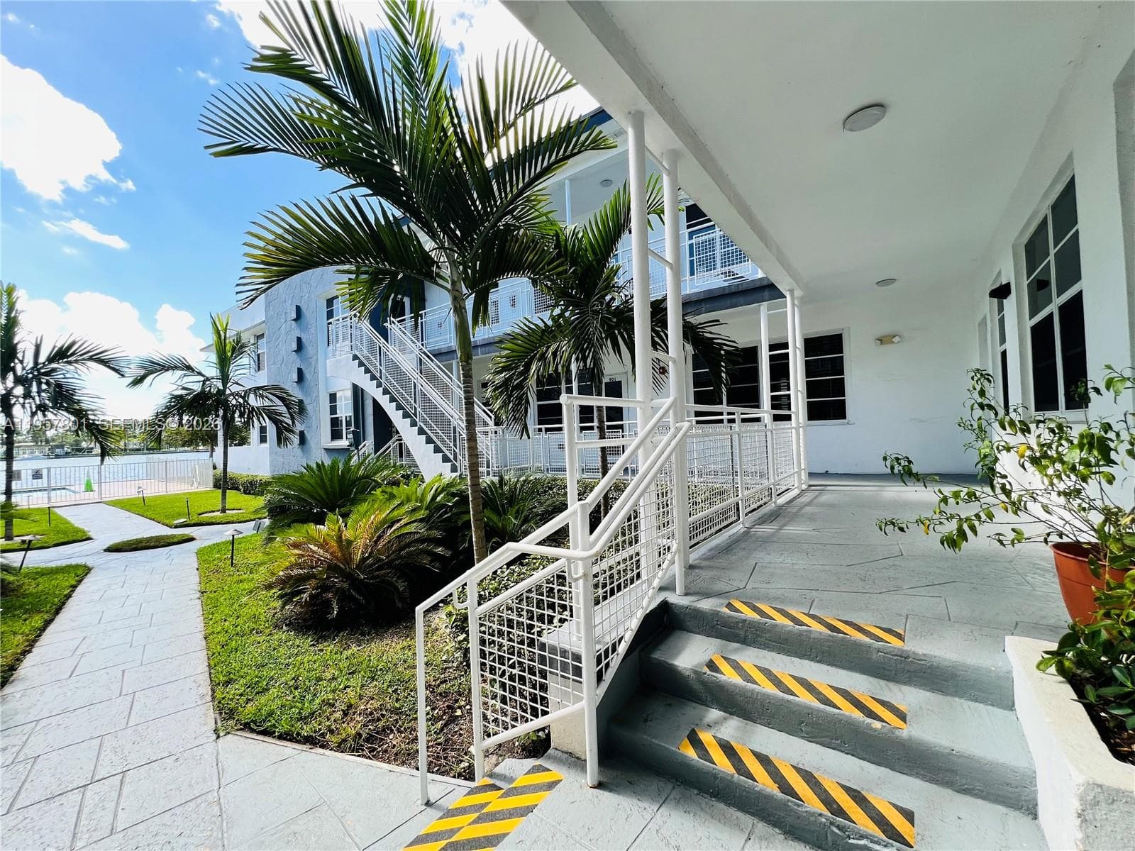 OCEANSIDE SEC ISLE OF NOR · #901 in Miami Beach - Photo 24