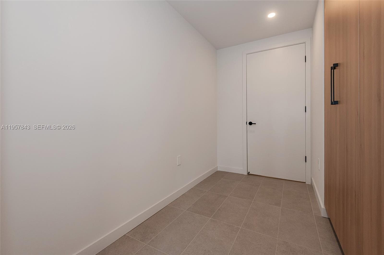 121 Ne 5TH · #706 in Miami - Photo 17