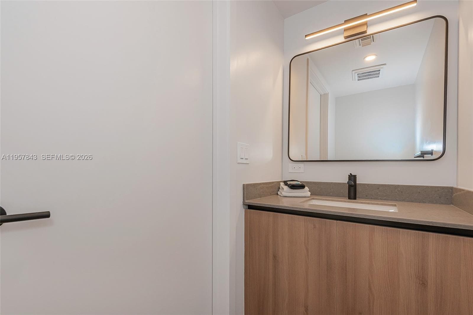 121 Ne 5TH · #706 in Miami - Photo 22