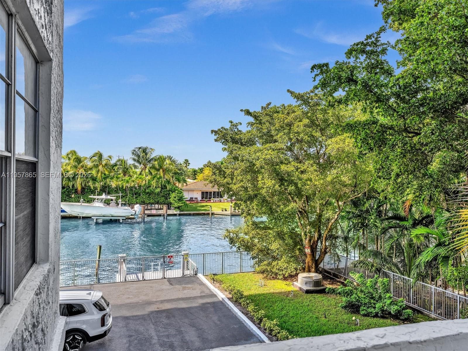 10000 PLAZA CONDO-SOUTH T · #201 in Bay Harbor Islands - Photo 22