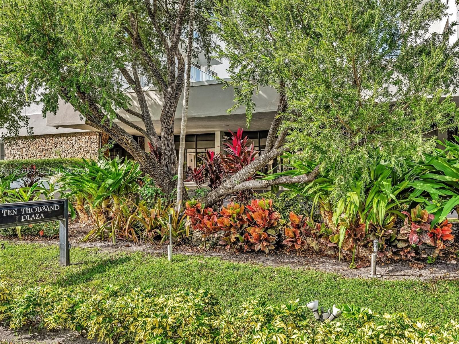 10000 PLAZA CONDO-SOUTH T · #201 in Bay Harbor Islands - Photo 40