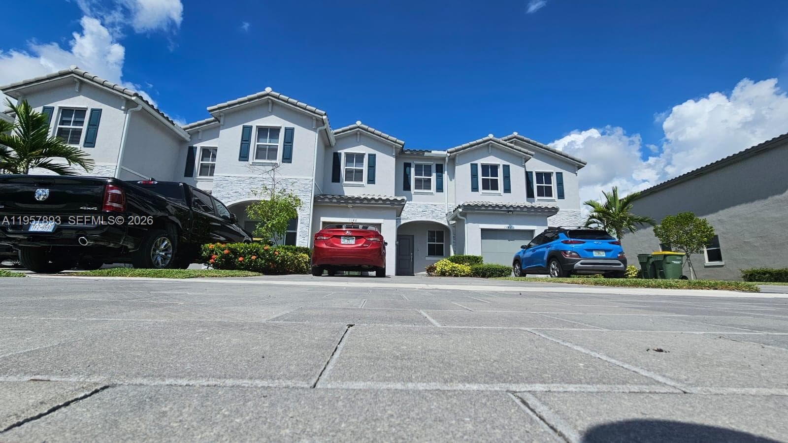 1146 SE 26th Ter #0 photo 2