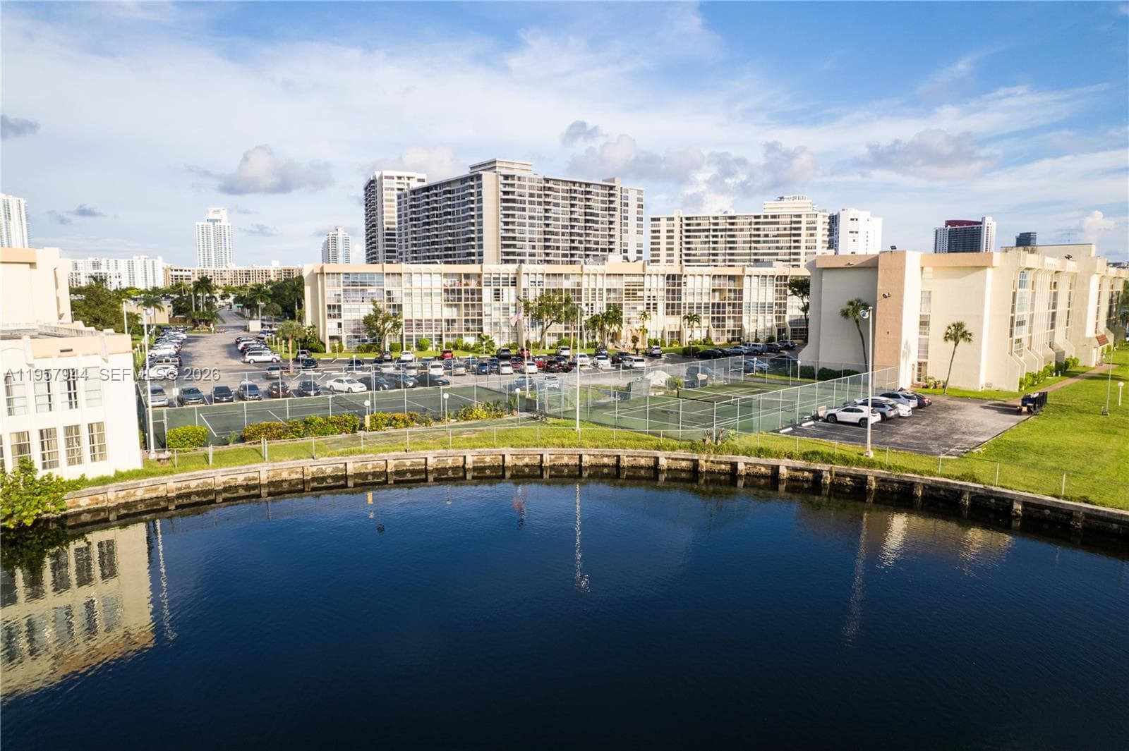 DESOTO PARK CONDO · #216 in Hallandale Beach - Photo 14