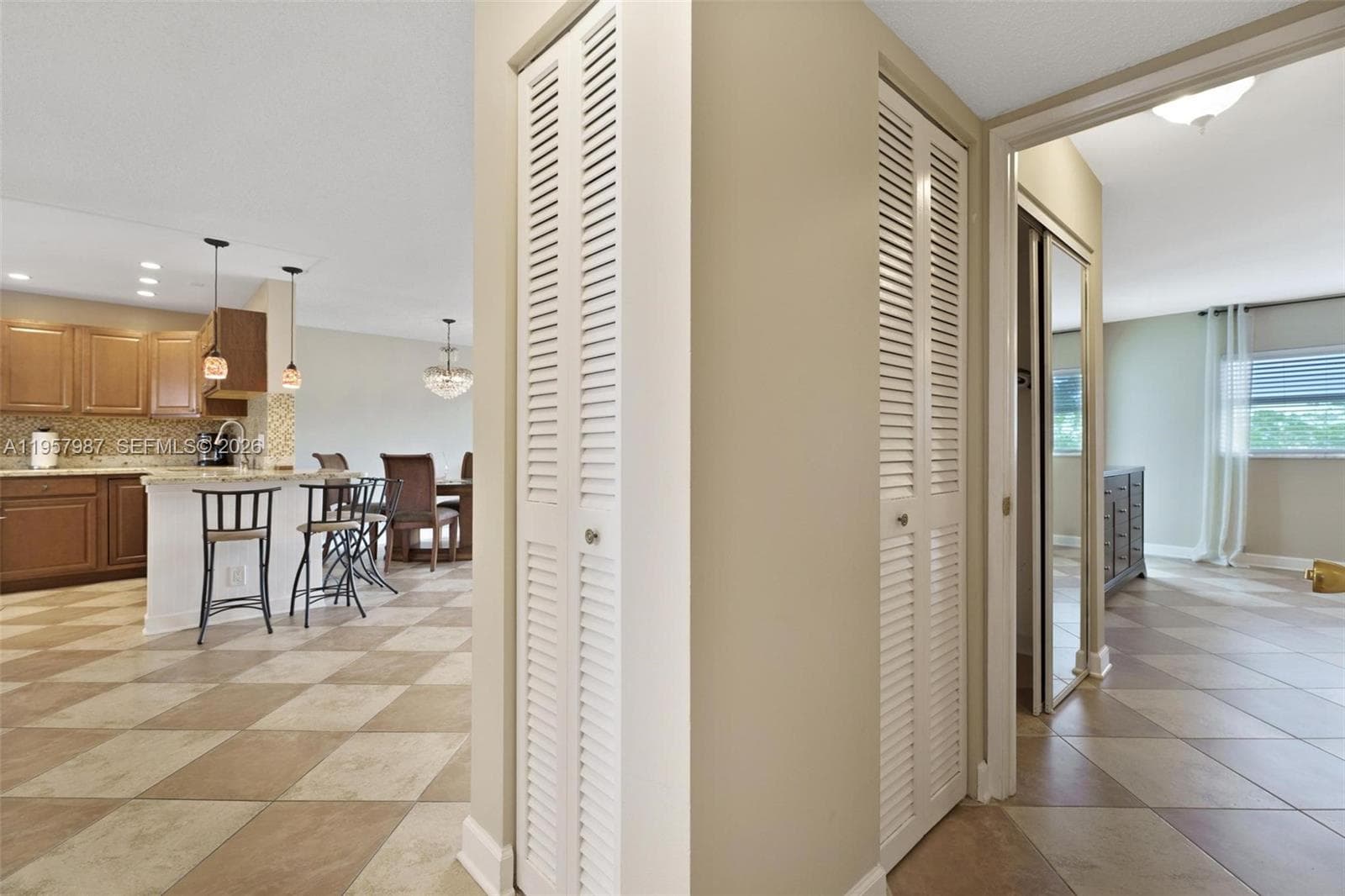 Fayrways Royale · #602 in Hallandale Beach - Photo 20