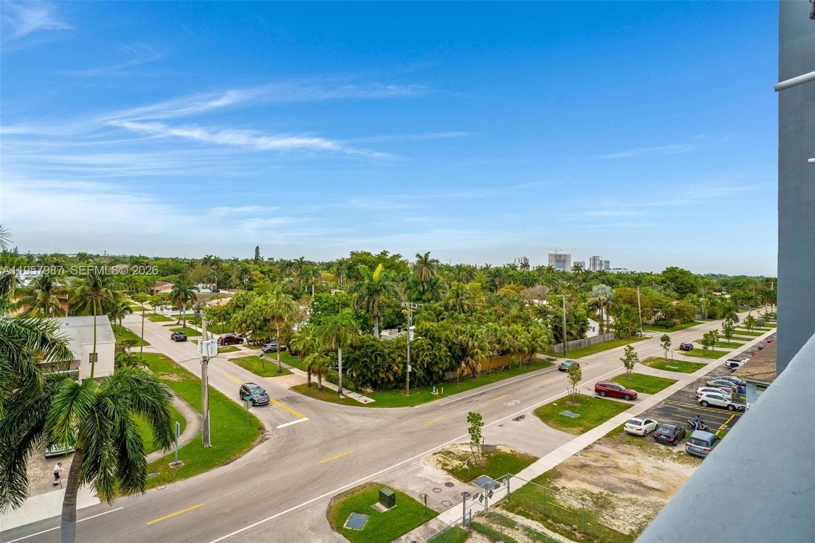 Fayrways Royale · #602 in Hallandale Beach - Photo 29