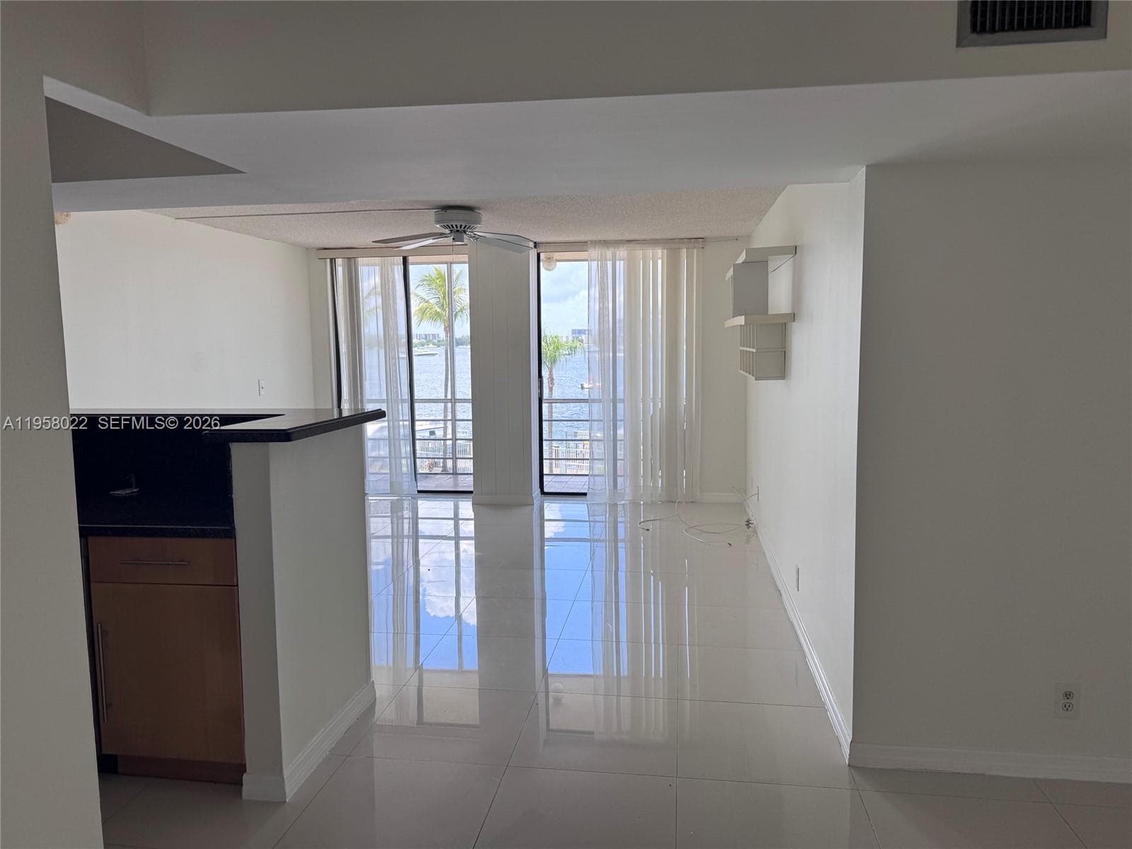 CARLTON BAY CONDO · #3L in North Miami Beach - Photo 2