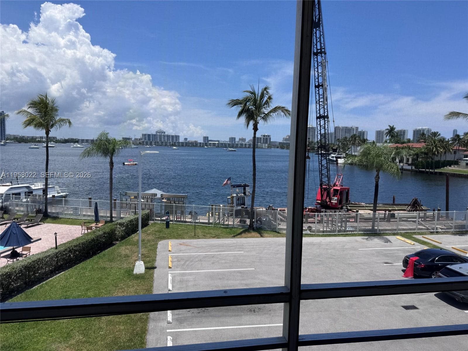 CARLTON BAY CONDO · #3L in North Miami Beach - Photo 4