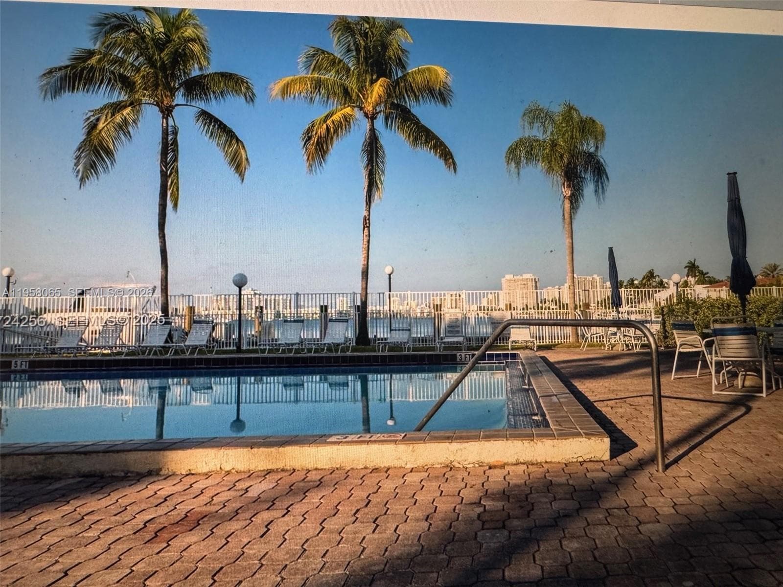 Carlton Bay · #2I in North Miami Beach - Photo 3