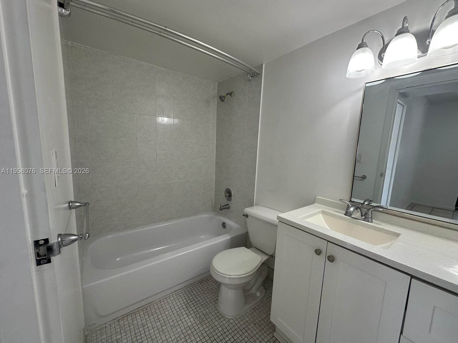 PLAZA OF AMERICAS CONDO P · #617 in Sunny Isles Beach - Photo 17