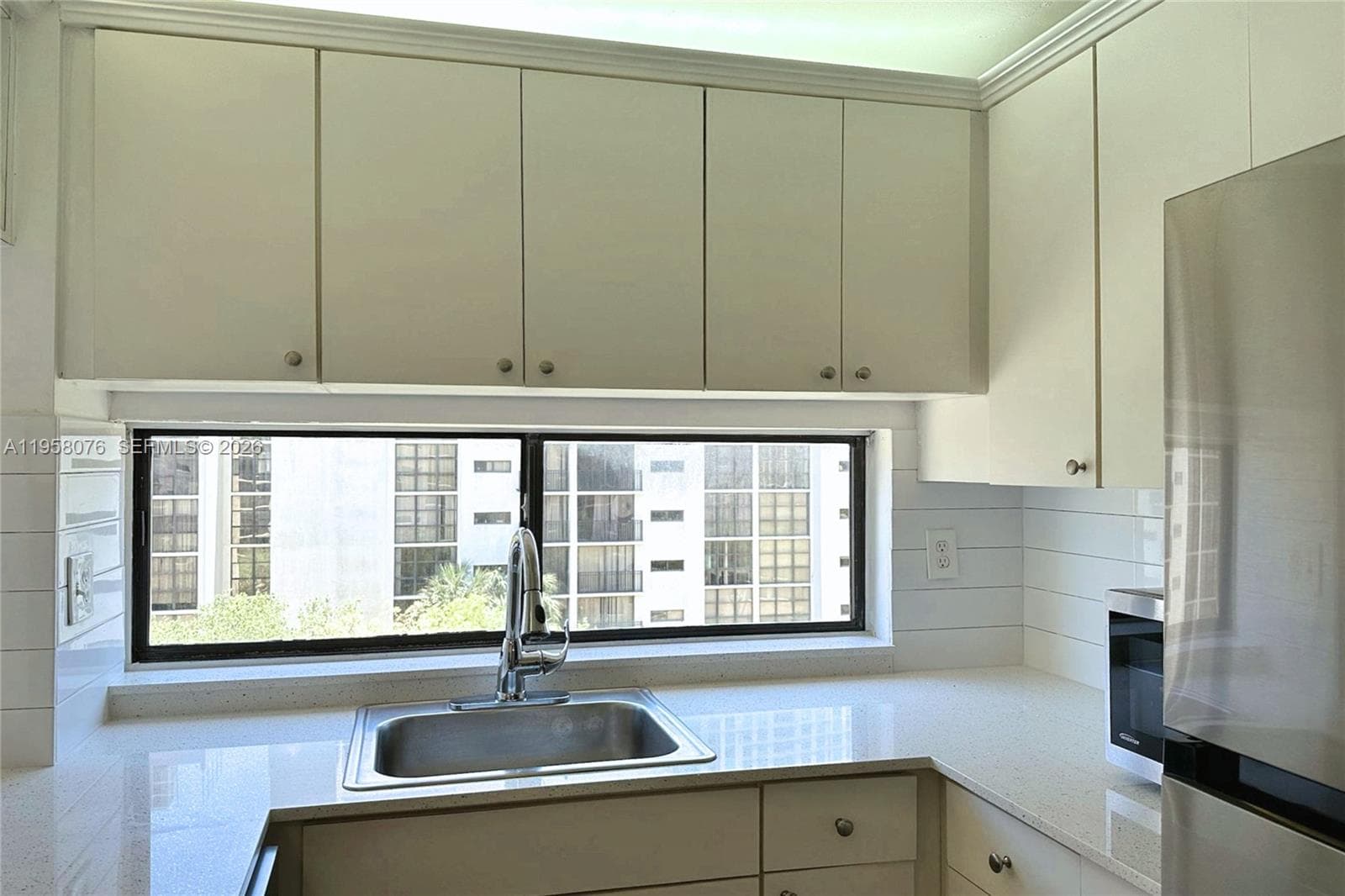 PLAZA OF AMERICAS CONDO P · #617 in Sunny Isles Beach - Photo 5
