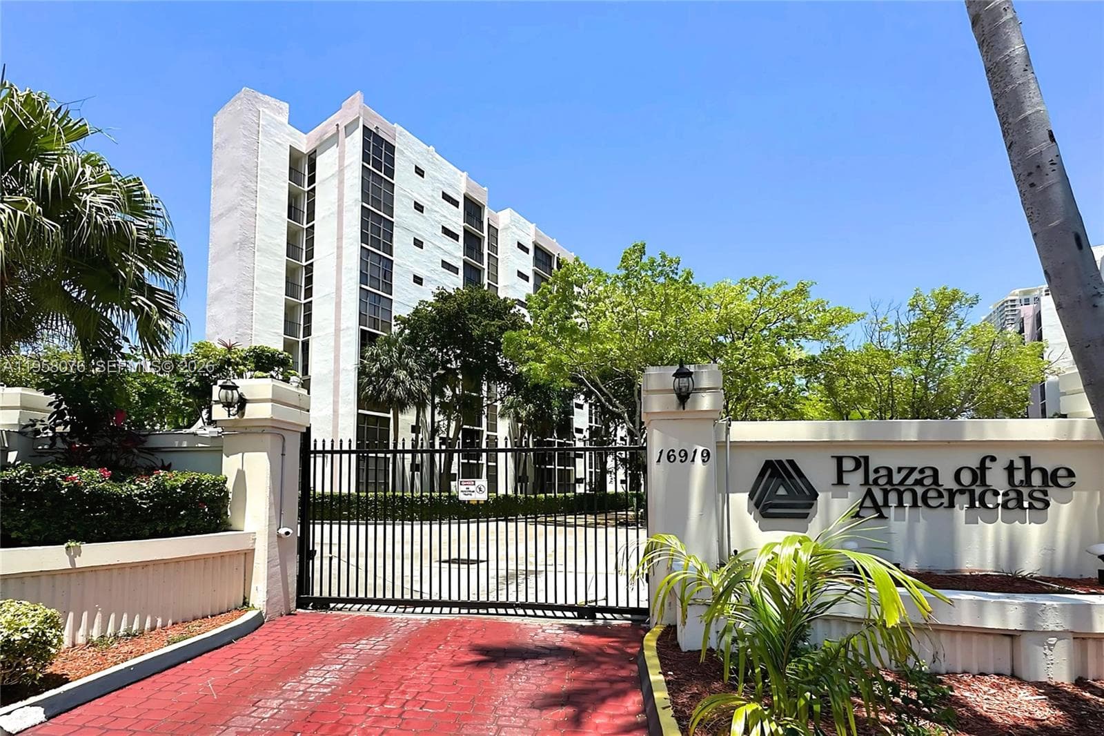 PLAZA OF AMERICAS CONDO P · #617 in Sunny Isles Beach - Photo 20