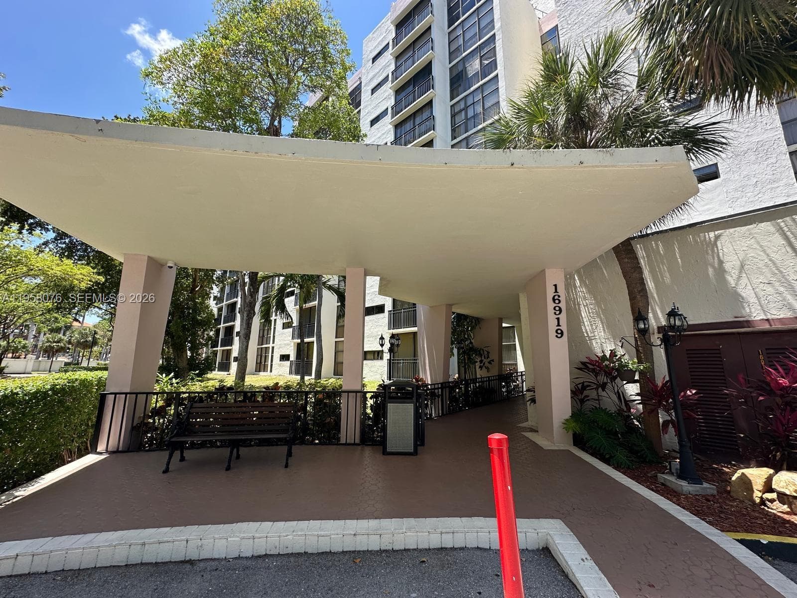 PLAZA OF AMERICAS CONDO P · #617 in Sunny Isles Beach - Photo 30