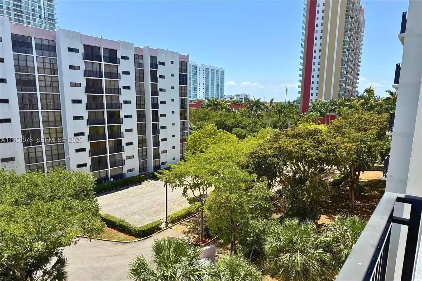 PLAZA OF AMERICAS CONDO P · #617 in Sunny Isles Beach - Photo 34