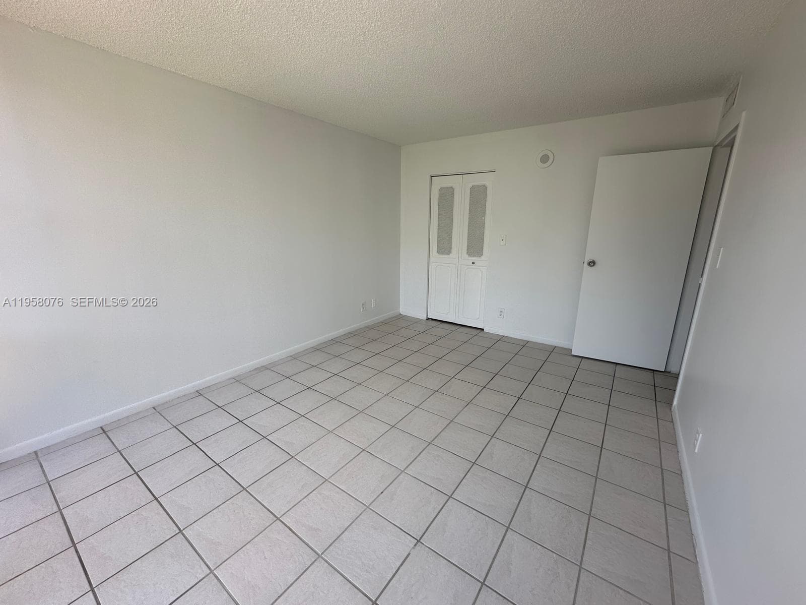 PLAZA OF AMERICAS CONDO P · #617 in Sunny Isles Beach - Photo 14