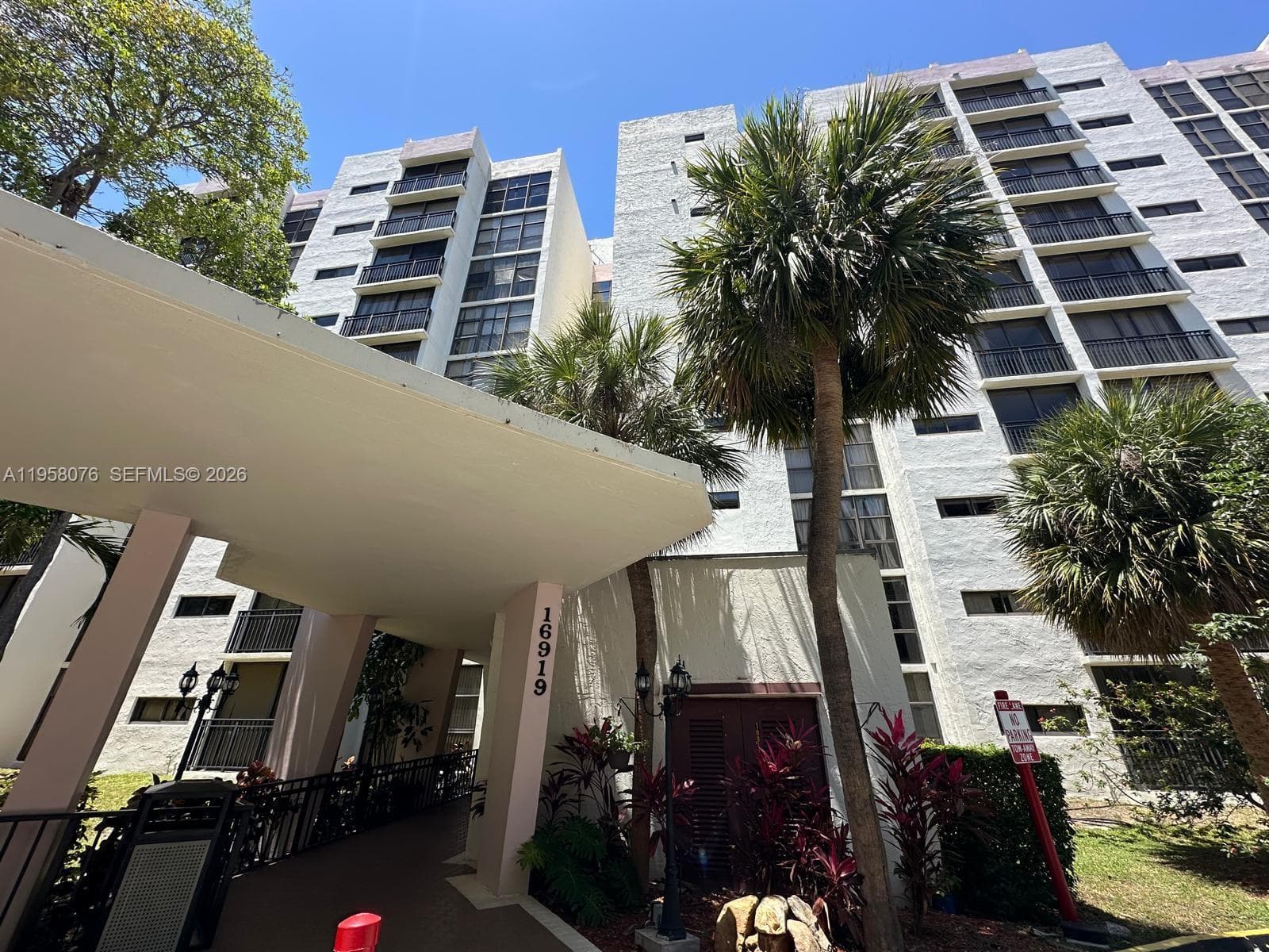 PLAZA OF AMERICAS CONDO P · #617 in Sunny Isles Beach - Photo 35