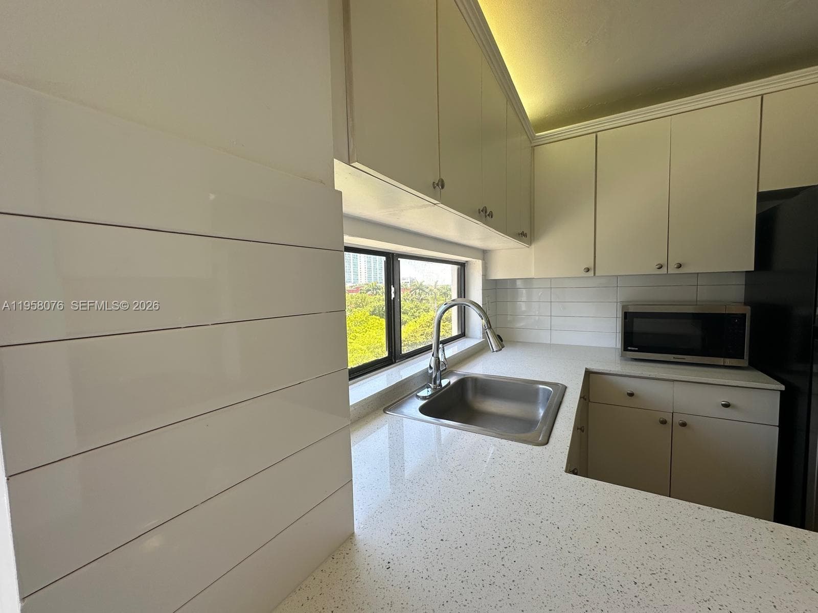 PLAZA OF AMERICAS CONDO P · #617 in Sunny Isles Beach - Photo 8