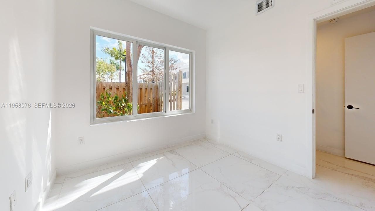 26231 SW 138th Ct photo 8