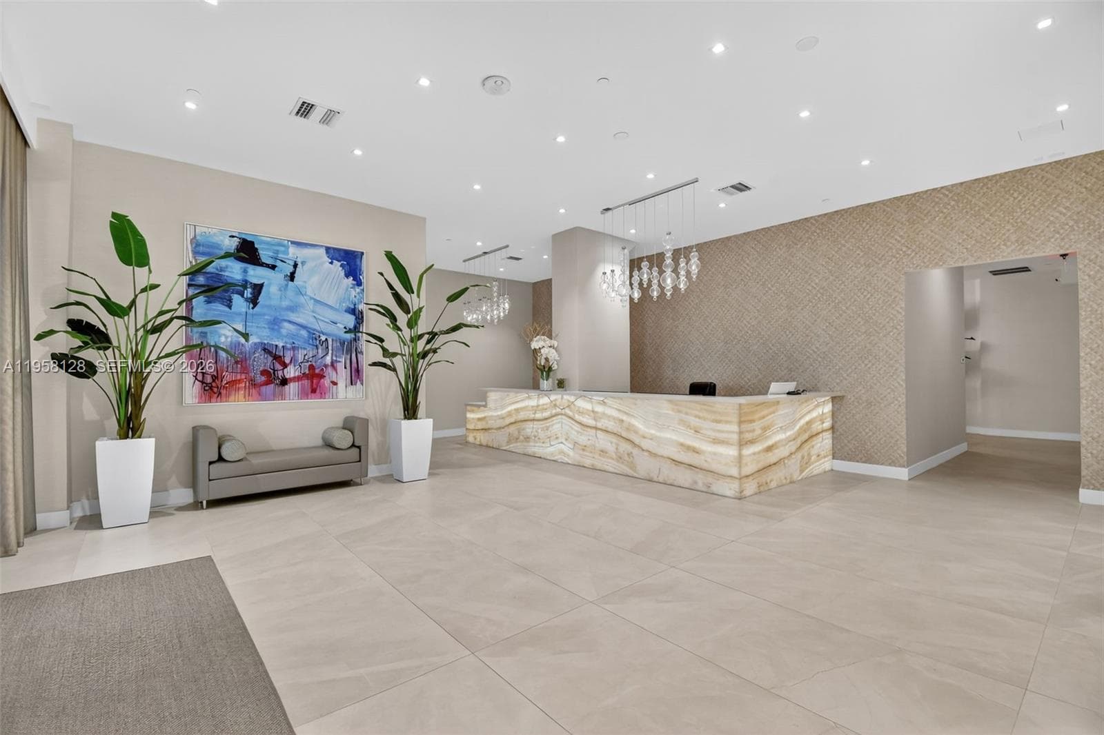 HARBORSIDE AT THE WATERWA · #410 in Aventura - Photo 23