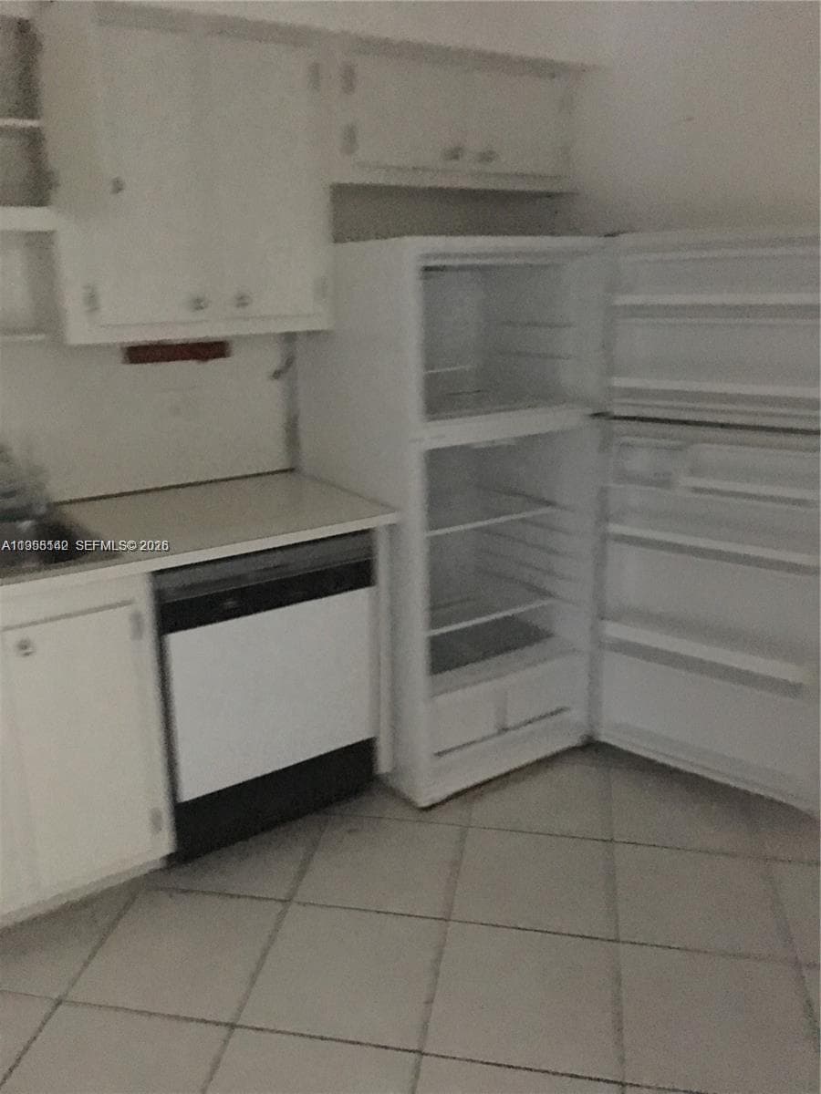 WILSHIRE CONDO · #315W in Miami - Photo 24