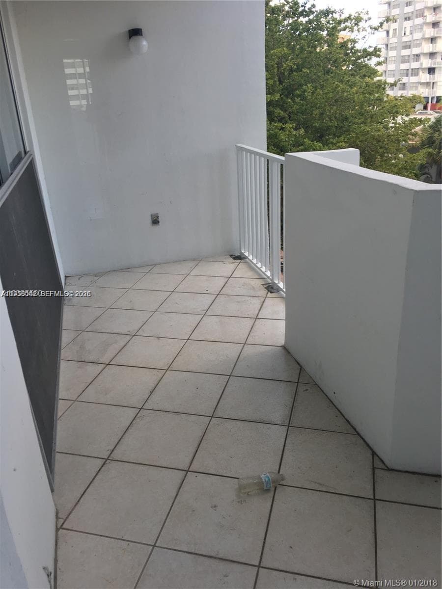 WILSHIRE CONDO · #315W in Miami - Photo 29