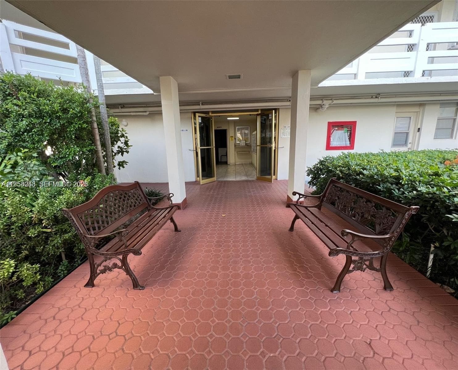 Main entrance building T