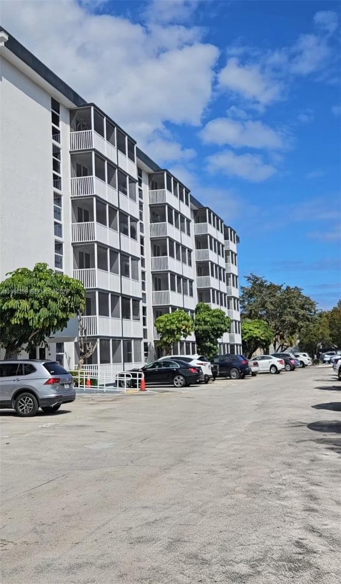 WOODSIDE APTS CONDO · #A217 in North Miami Beach - Photo 3