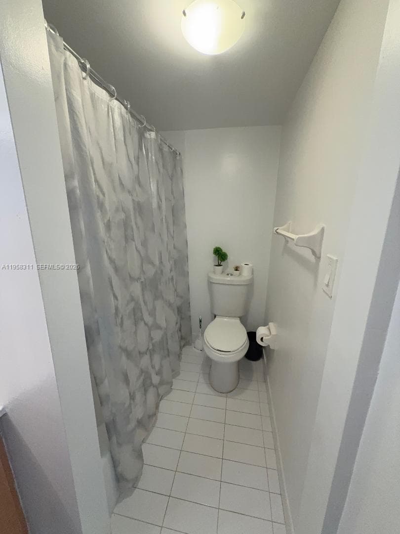 PLAZA OF AMERICAS CONDO P · #507 in Sunny Isles Beach - Photo 17