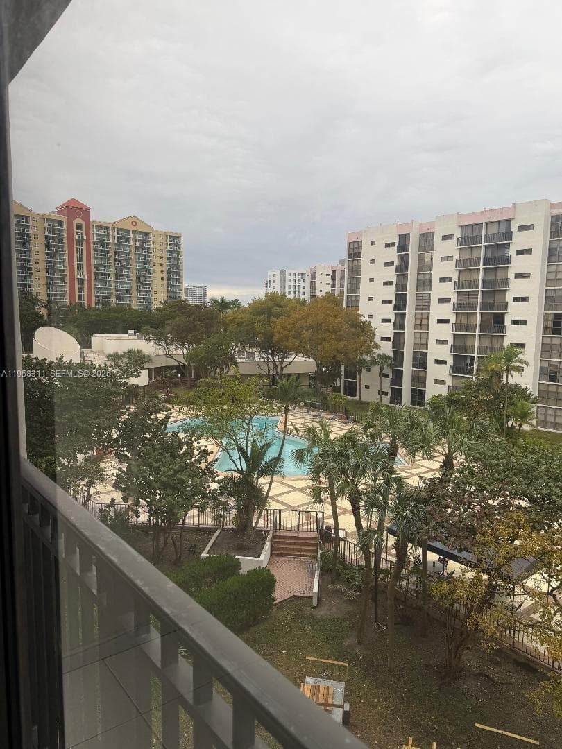 PLAZA OF AMERICAS CONDO P · #507 in Sunny Isles Beach - Photo 25